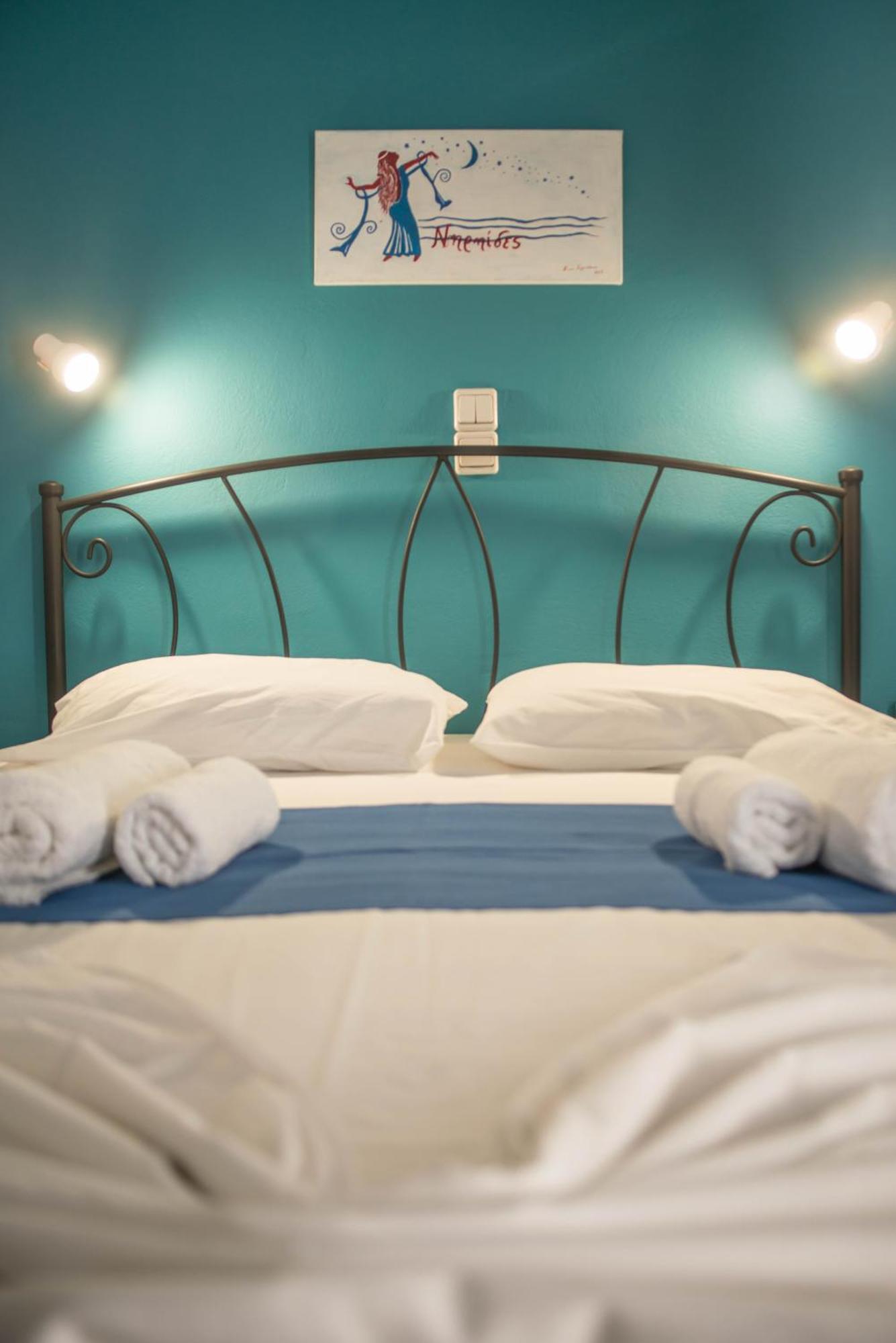 Nereides Hotel คอลิมวาริออน ภายนอก รูปภาพ